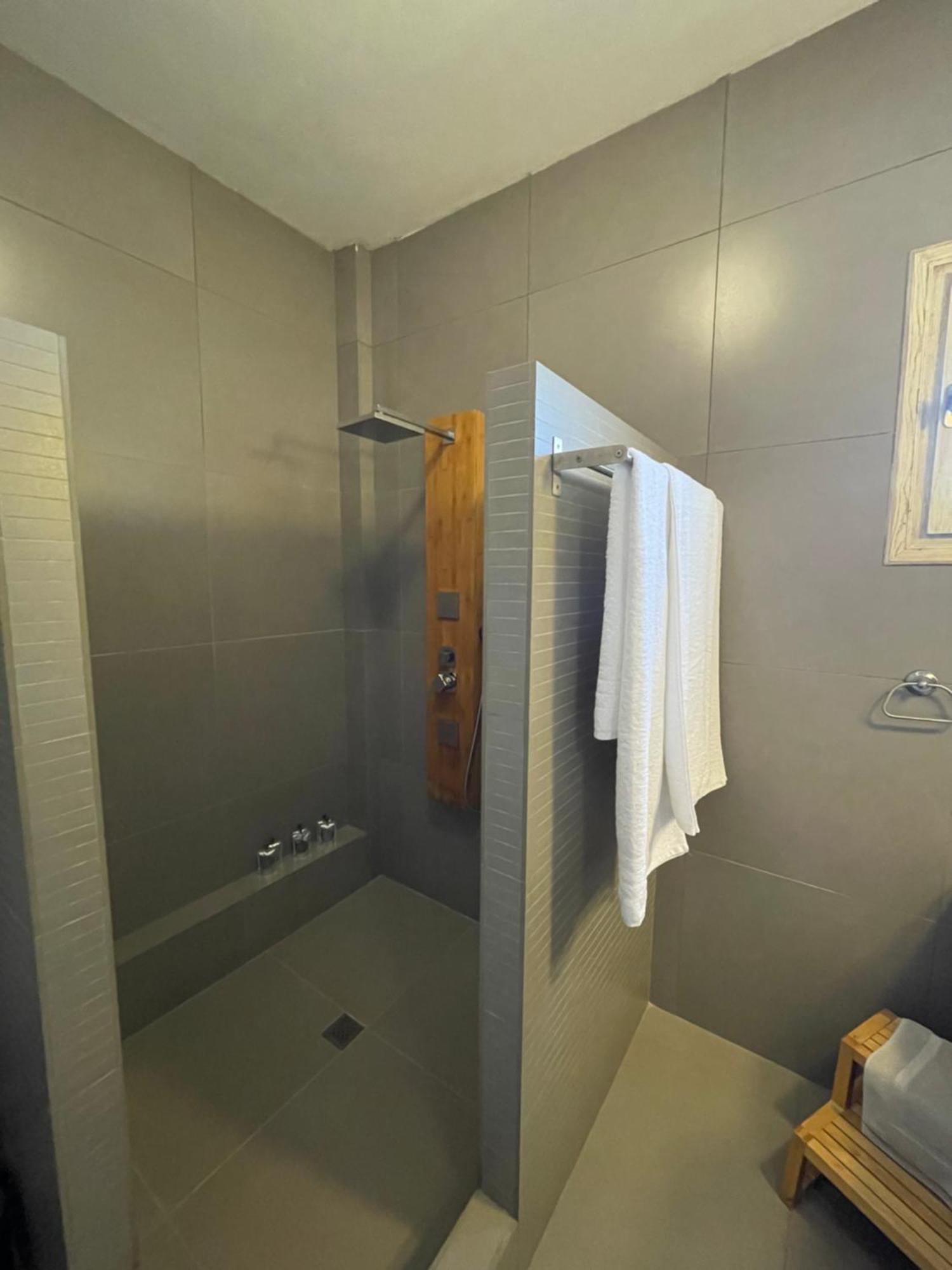 Speires Suites Irakleia  Exterior photo